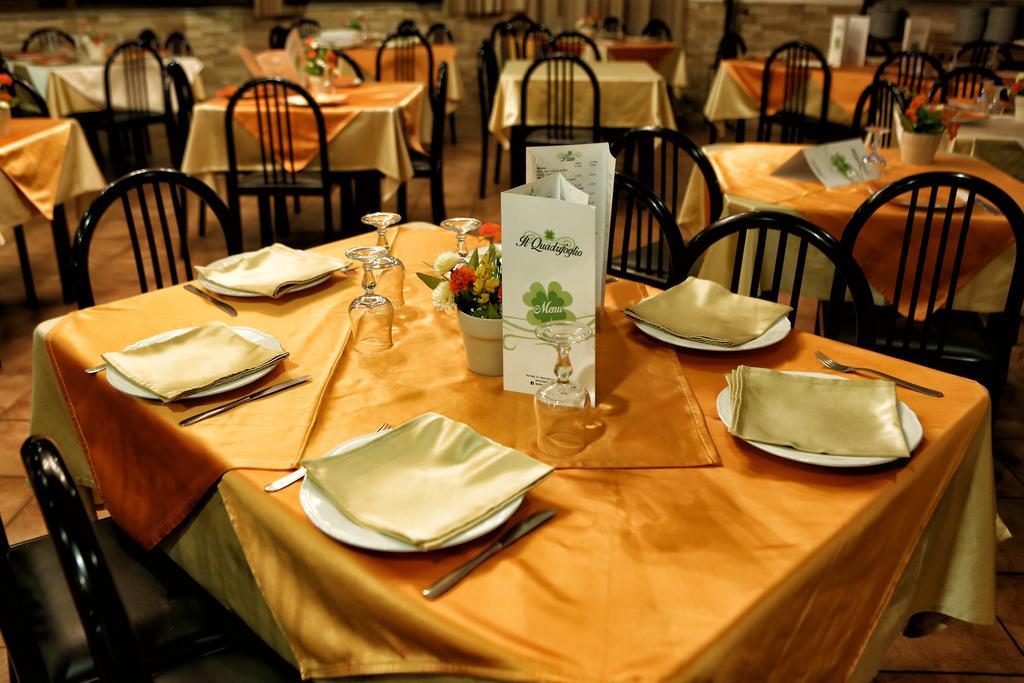 Hotel Il Quadrifoglio Torre del Greco Eksteriør billede