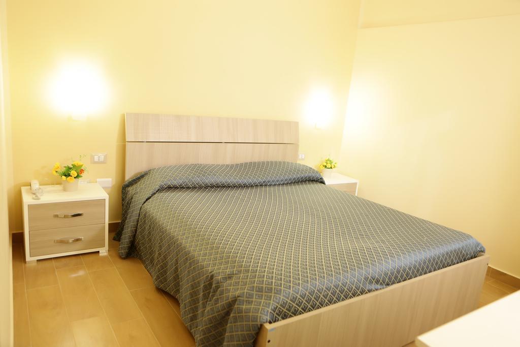 Hotel Il Quadrifoglio Torre del Greco Eksteriør billede